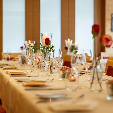 Hotel Roessle Berneck 3*