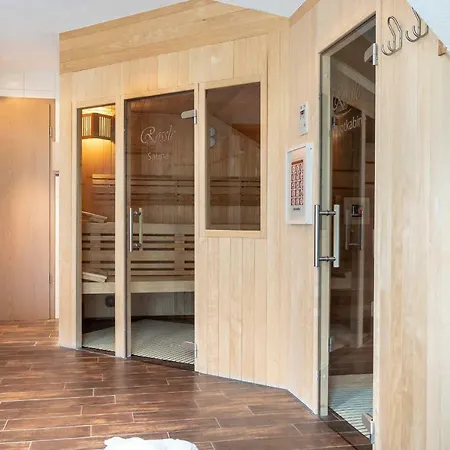 Hotell Roessle Berneck 3*