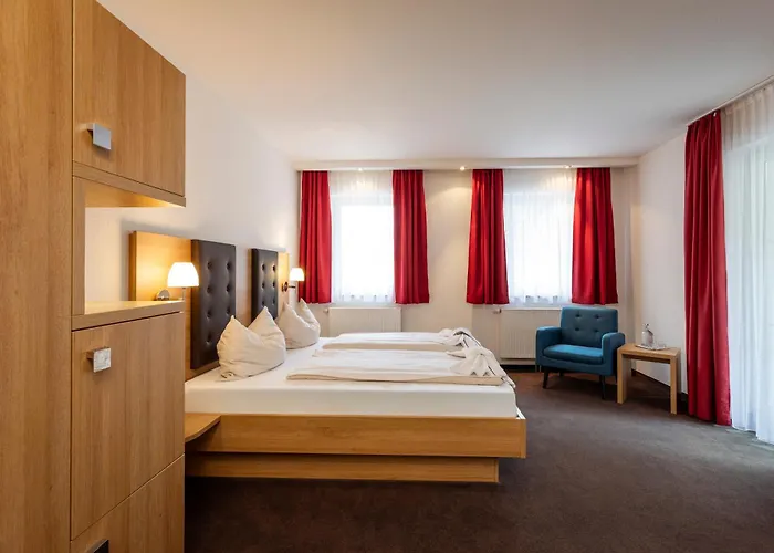 Roessle Berneck Ξενοδοχείο 3*