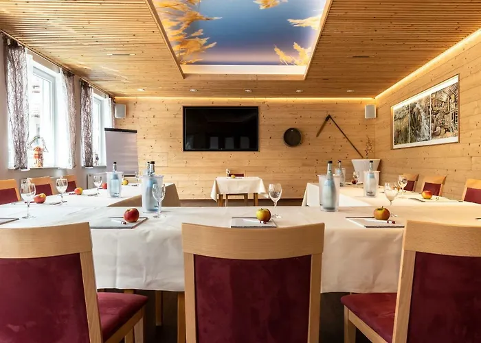 Hotel Rössle Berneck 3*